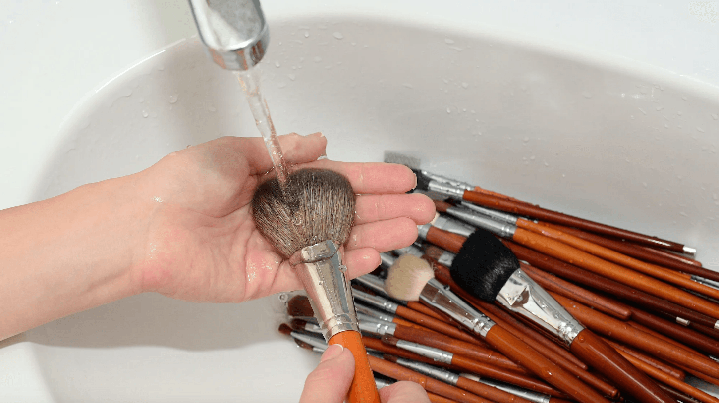 How to Spring Clean Your Beauty Routine while you Hunker Down - SILKTAGE